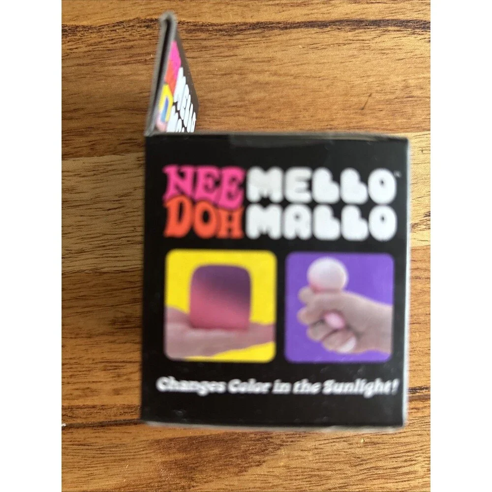 NeeDoh Mello Mallo Color Changing Squishy Marshmallow Yellow - NEW in box